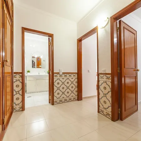 B36 - Dona Ana Secluded Spot Apartment Lagos