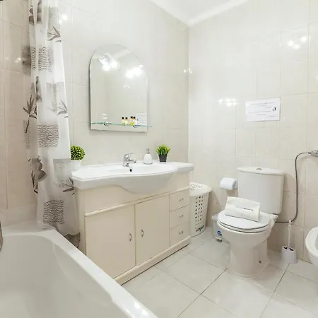 B36 - Dona Ana Secluded Spot Apartment Lagos